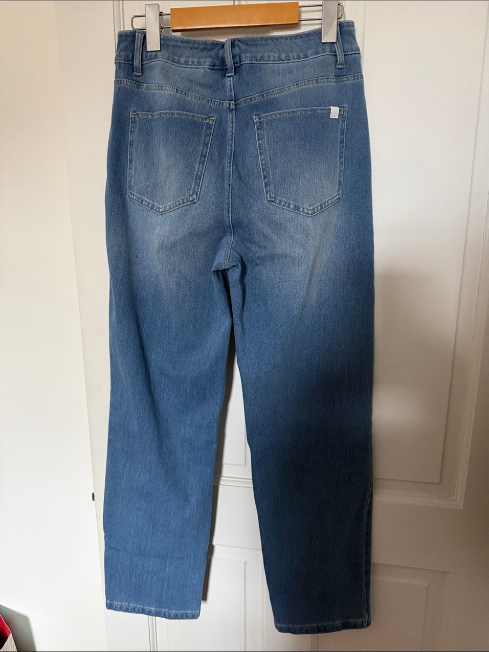 HALARA Light Blue Straight-Leg Women’s Jeans - Picture 2 of 9
